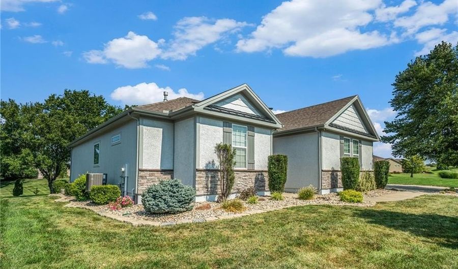 4310 N 141st Pl, Basehor, KS 66007 - 4 Beds, 3 Bath