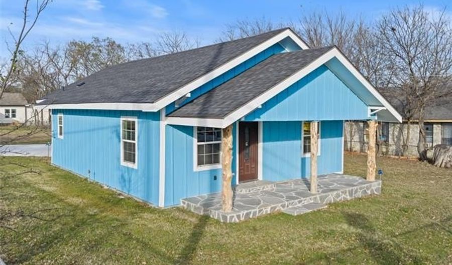 603 SE 4th Ave, Ardmore, OK 73401 - 2 Beds, 2 Bath