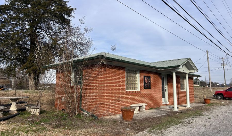 703 Main St, Bean Station, TN 37708 - 0 Beds, 1 Bath
