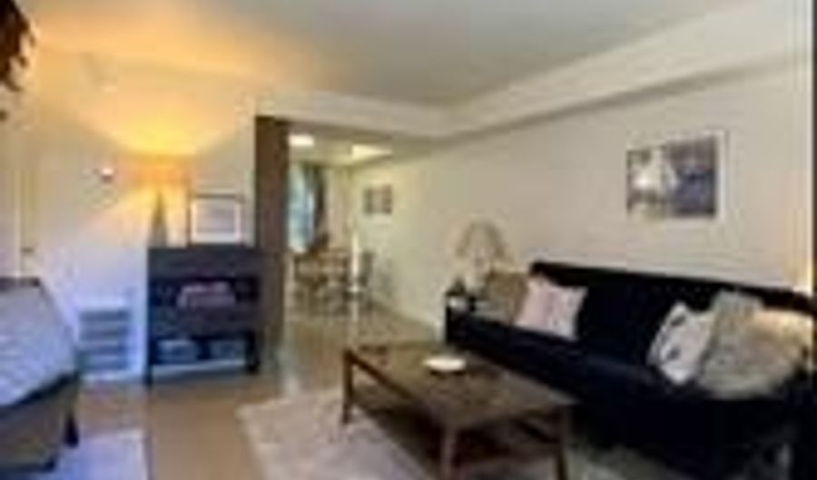 32 S MONROE Rd, Annapolis, MD 21402 - 1 Beds, 1 Bath