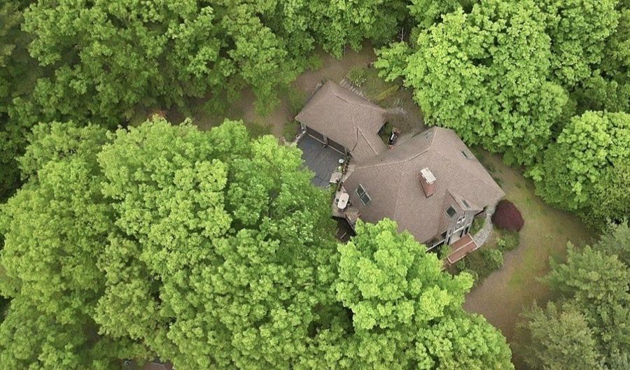 86 Washburn Rd, Canton, CT 06019 - 4 Beds, 4 Bath