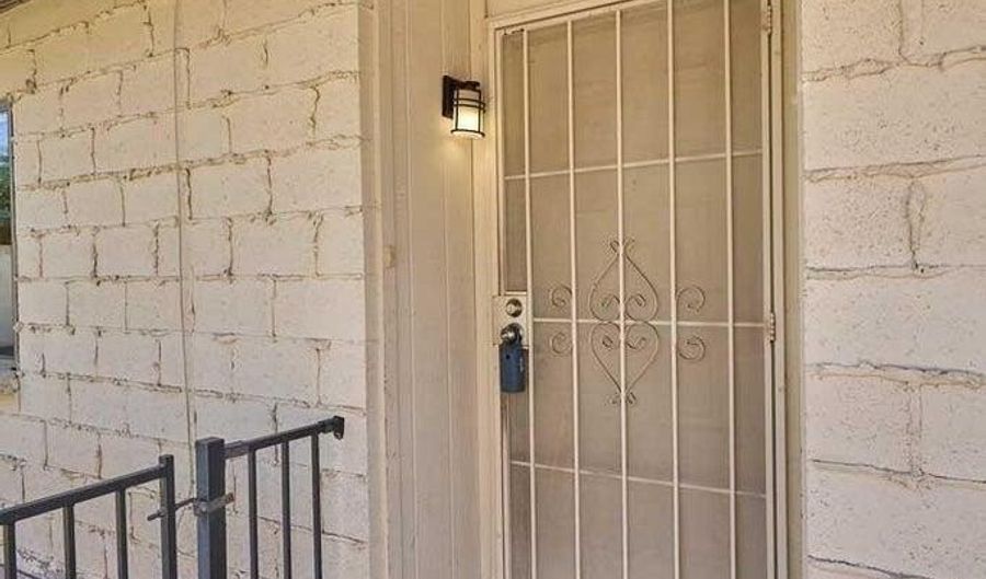 2701 W TEMPLE St, Chandler, AZ 85224 - 2 Beds, 2 Bath