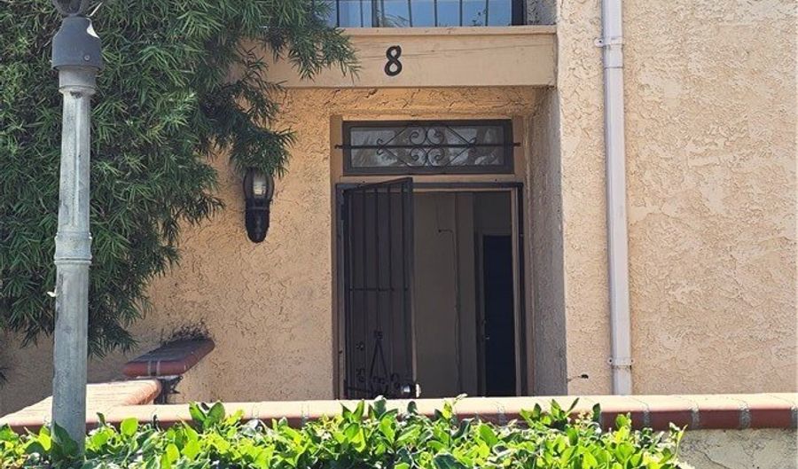 9601 Woodman Ave 8, Arleta, CA 91331 - 3 Beds, 2 Bath