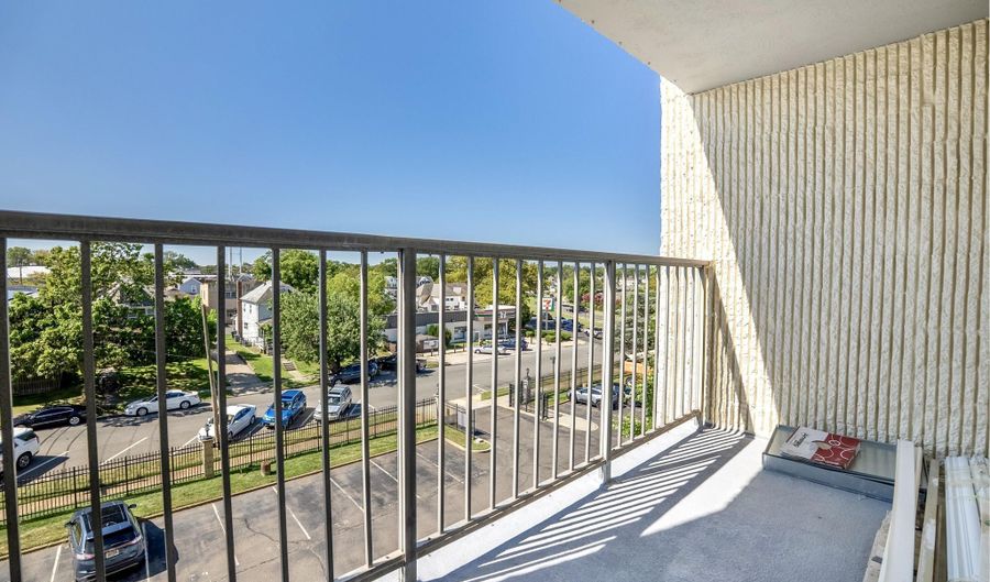 1000 River Rd 4G, Belmar, NJ 07719 - 1 Beds, 1 Bath