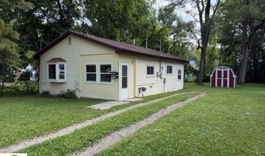 147 Valley Ave, Alma, MI 48801 - 2 Beds, 1 Bath