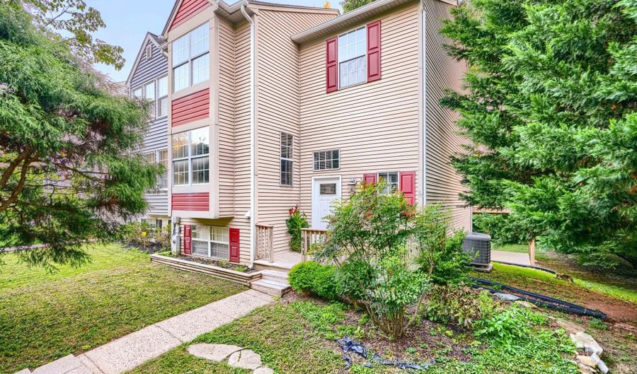 611 GAIRLOCH Pl, Bel Air, MD 21015 - 3 Beds, 3 Bath