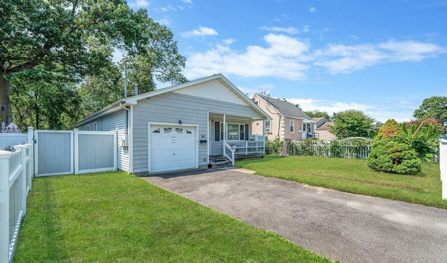 60 Overland Ave, Amityville, NY 11701 - 3 Beds, 2 Bath