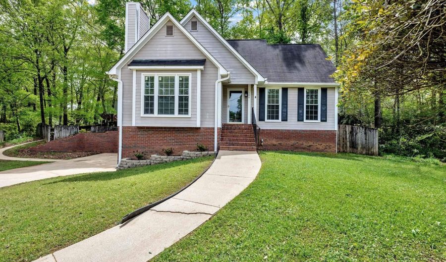 104 COMANCHE Cir, Alabaster, AL 35007 - 3 Beds, 2 Bath