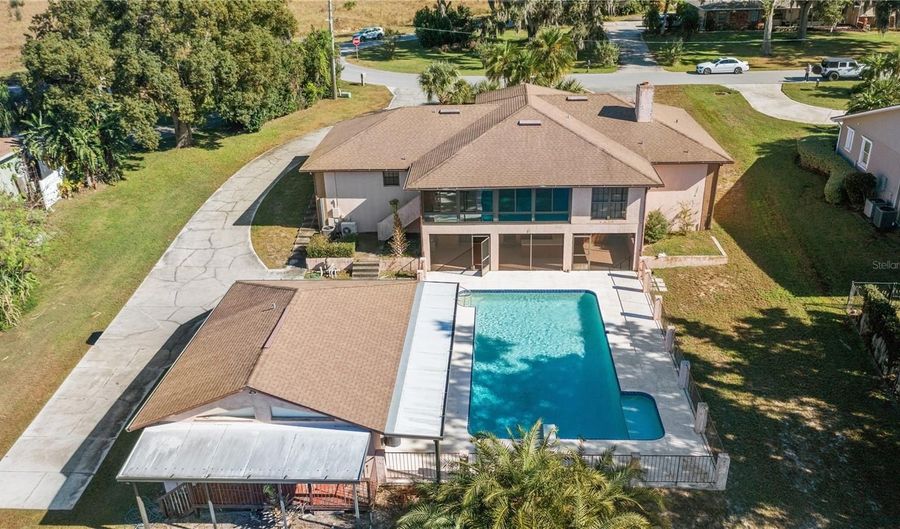 510 HILLSIDE Dr, Auburndale, FL 33823 - 4 Beds, 4 Bath