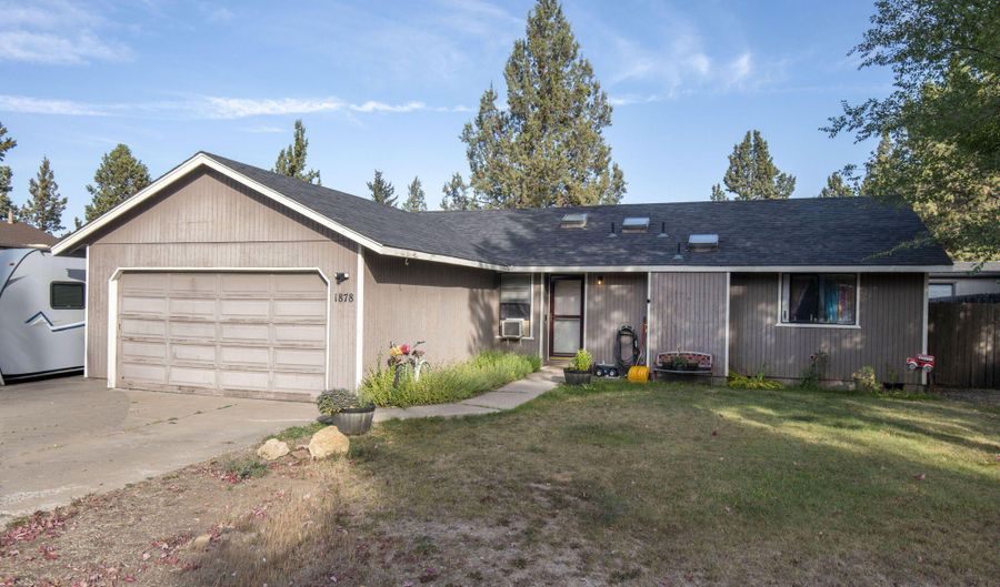 1878 NE Tombstone Way, Bend, OR 97701 - 3 Beds, 2 Bath