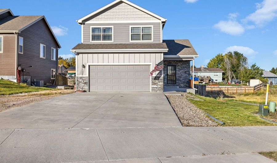 2944 Central Dr, Casper, WY 82604 - 3 Beds, 3 Bath