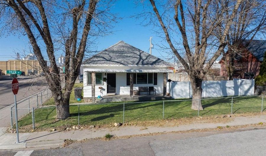 203 Tyler St, American Falls, ID 83211 - 4 Beds, 2 Bath