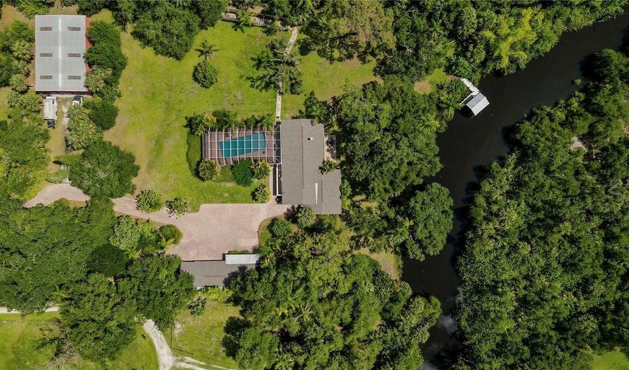 18220 ELMWOOD Dr, Alva, FL 33920 - 5 Beds, 3 Bath