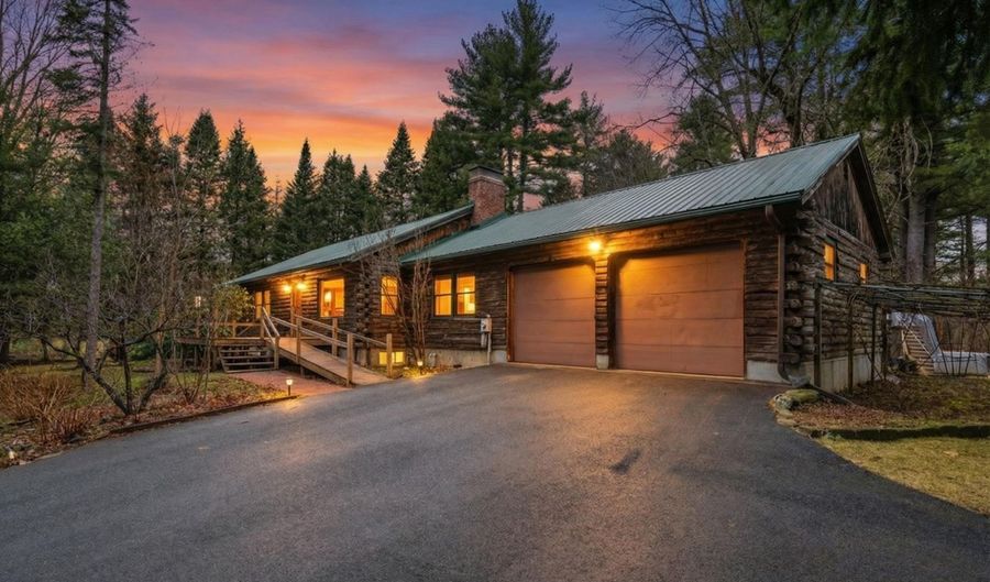 171 Crawley Falls Rd, Brentwood, NH 03833 - 3 Beds, 2 Bath