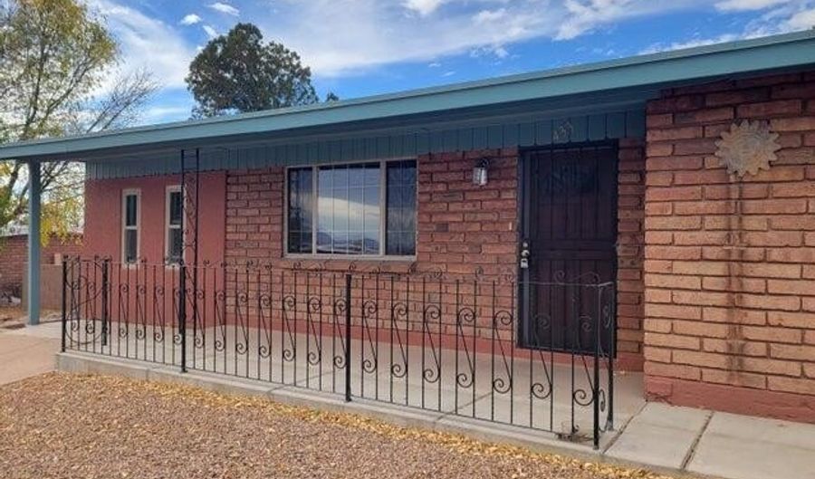 433 Crestview Pl, Bisbee, AZ 85603 - 3 Beds, 2 Bath