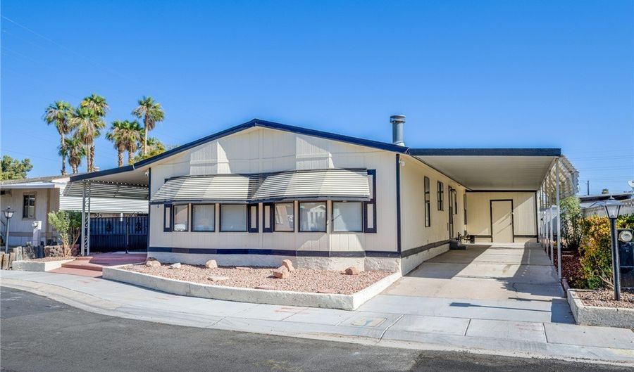5436 Tres Piedras Rd, Las Vegas, NV 89122 - 4 Beds, 2 Bath