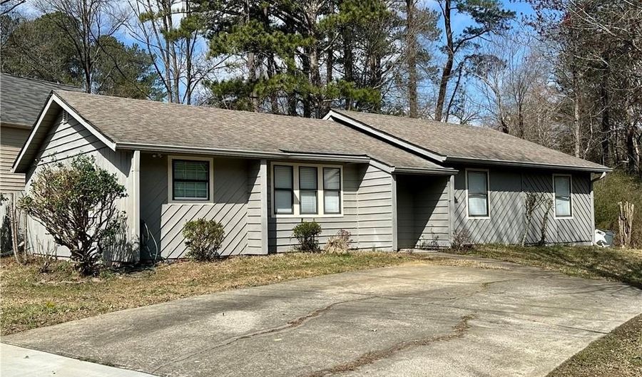 4668 Emerald Willow Dr, Acworth, GA 30101 - 3 Beds, 2 Bath