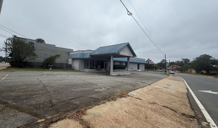 106 S Lee St, Americus, GA 31709 - 0 Beds, 0 Bath