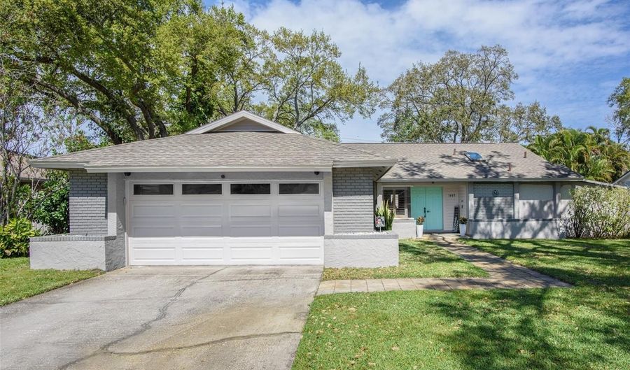 1685 COLLEEN Dr, Belle Isle, FL 32809 - 3 Beds, 2 Bath