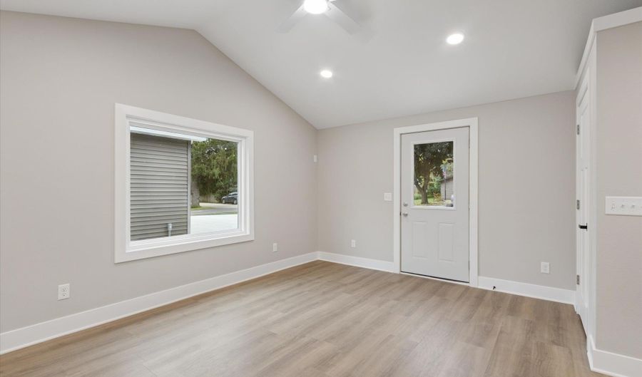 3716 W 5th St, Afton, WI 53501 - 2 Beds, 1 Bath