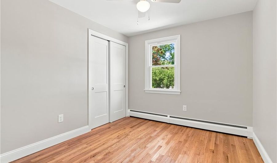 132 Grand View Rd, East Greenwich, RI 02818 - 3 Beds, 2 Bath