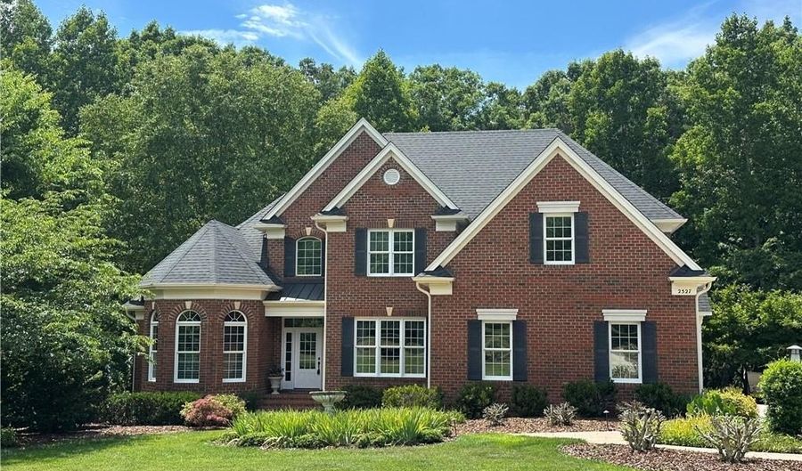 2527 Northmont Lake Dr, Asheboro, NC 27205 - 3 Beds, 3 Bath