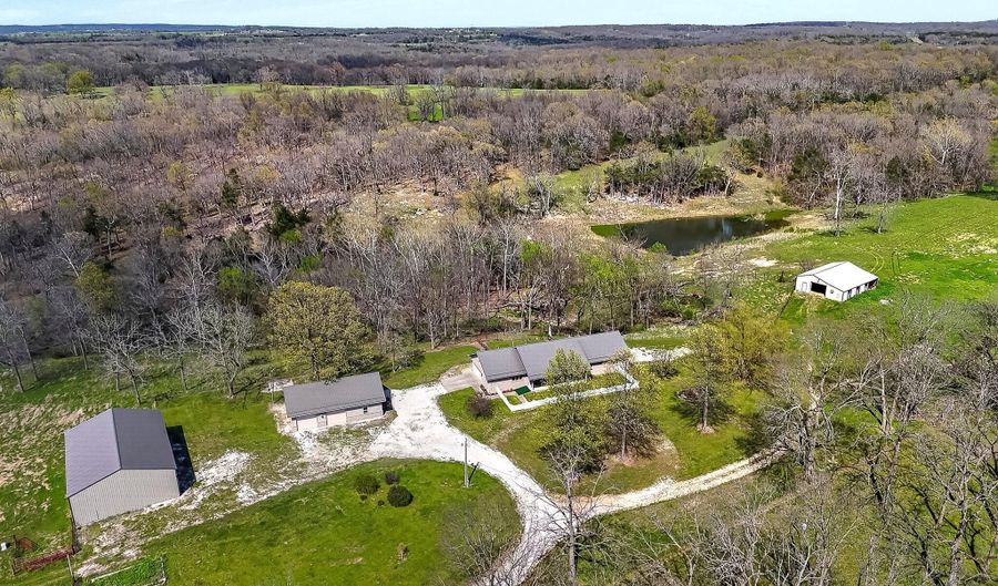 775 E 505th Rd, Aldrich, MO 65601 - 3 Beds, 3 Bath