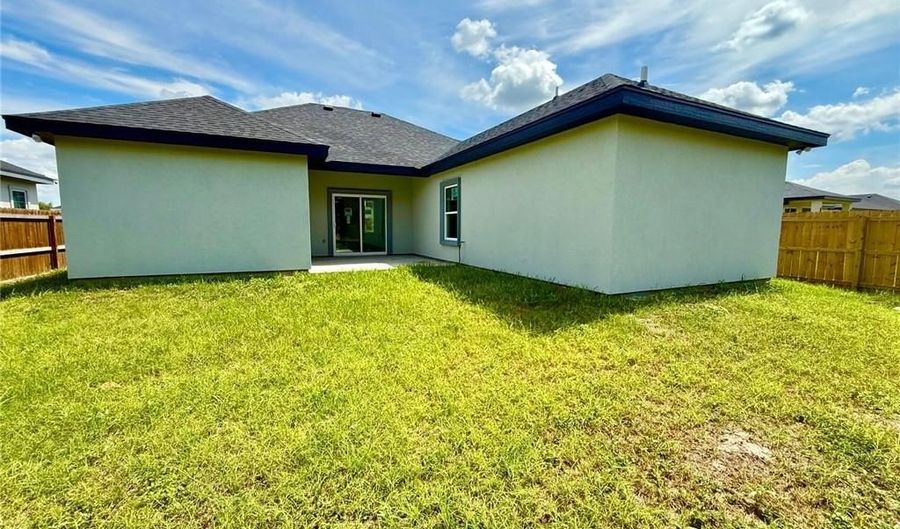 421 S 12th St, Alamo, TX 78516 - 3 Beds, 2 Bath