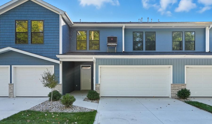 19 Lane 345 Crooked Lk, Angola, IN 46103 - 3 Beds, 3 Bath