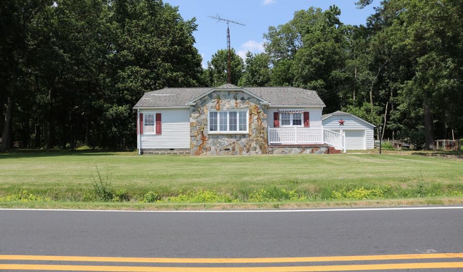 111 WILLIAMSVILLE Rd, Houston, DE 19954 - 3 Beds, 2 Bath