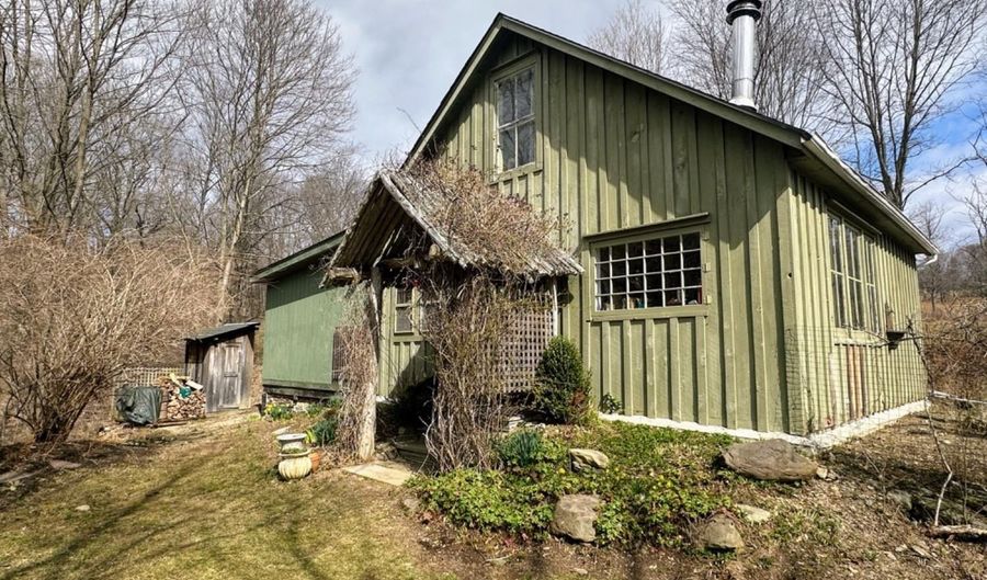 1423 County Route 7, Ancram, NY 12502 - 2 Beds, 1 Bath