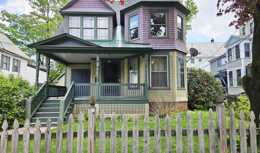 30 Chapin St, Brattleboro, VT 05301 - 3 Beds, 3 Bath