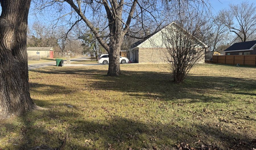 510 Denver St, Alvord, TX 76225 - 0 Beds, 0 Bath