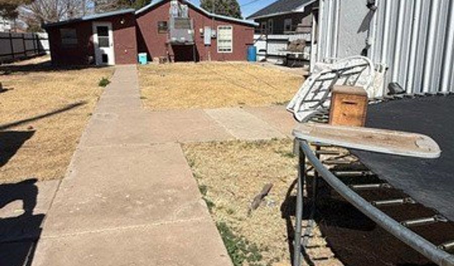 1213 W Dallas Ave, Artesia, NM 88210 - 3 Beds, 2 Bath