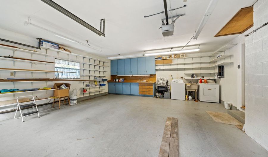 14090 SE 268TH Ct, Boring, OR 97009 - 3 Beds, 2 Bath