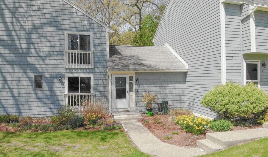 9 Acadia Kimball Rd 9, Amesbury, MA 01913 - 3 Beds, 2 Bath