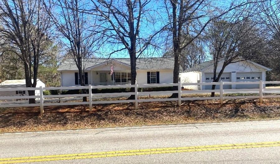 624 Stevenson Rd, Abbeville, SC 29620 - 3 Beds, 2 Bath