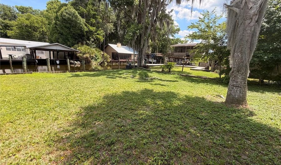 56340 ACORN Rd, Astor, FL 32102 - 3 Beds, 2 Bath