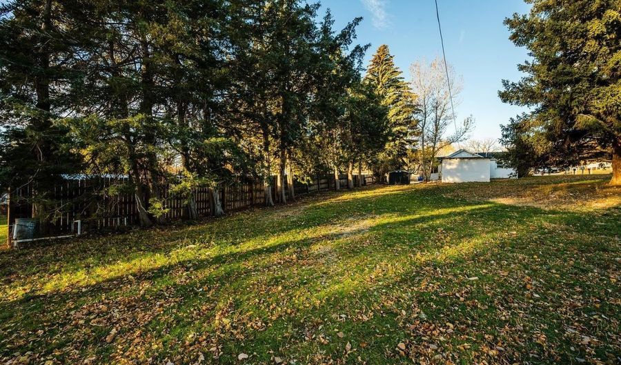 847 N Desmet Ave, Buffalo, WY 82834 - 2 Beds, 1 Bath