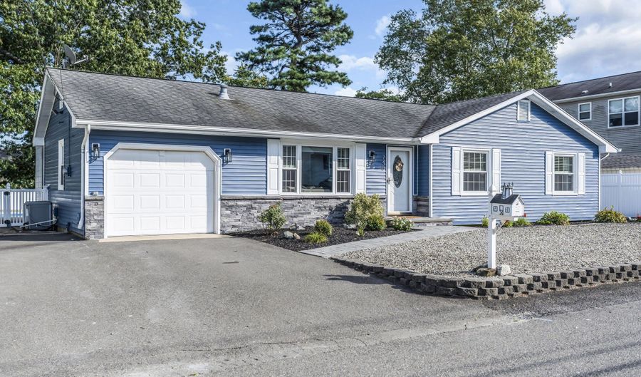 745 Halliard Ave, Beachwood, NJ 08722 - 3 Beds, null Bath