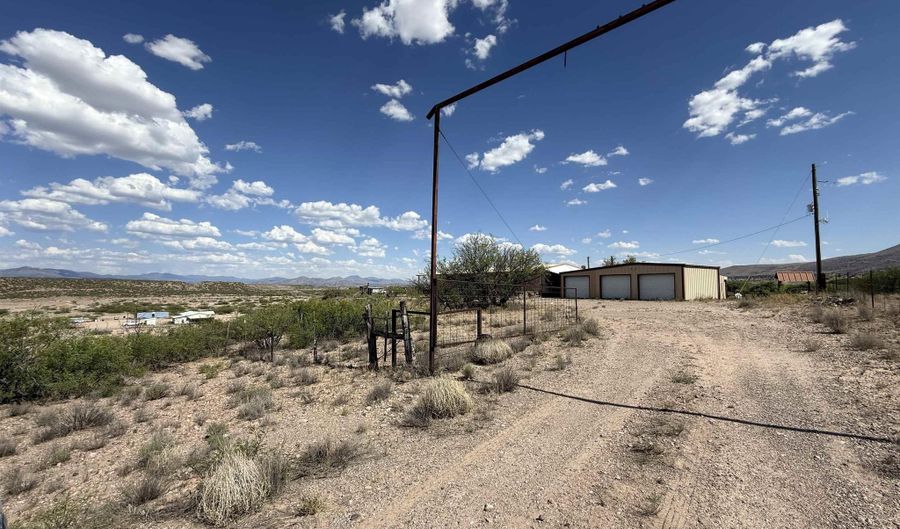 57 Morgan Ln, Buckhorn, NM 88025 - 3 Beds, 2 Bath