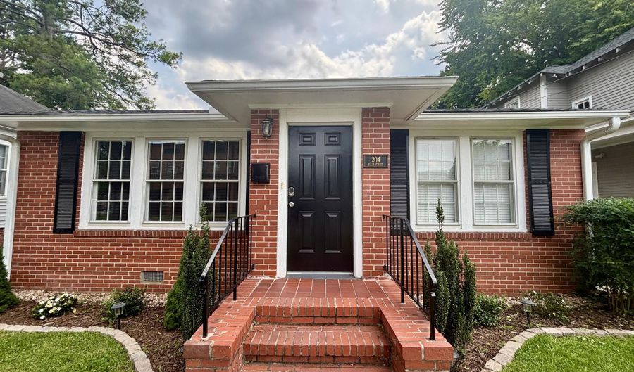 204 Ellis St, Augusta, GA 30901 - 2 Beds, 1 Bath
