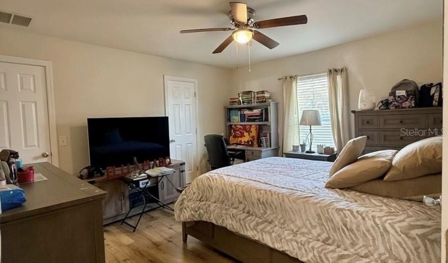 313 OAK St, Auburndale, FL 33823 - 3 Beds, 2 Bath