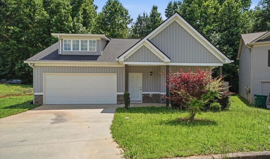 785 Dawn Pl, Alto, GA 30510 - 3 Beds, 2 Bath