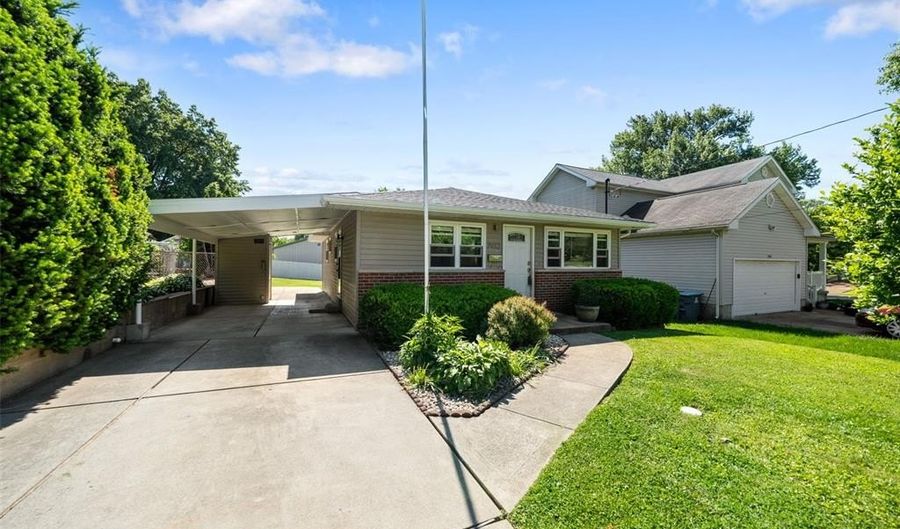 7932 Kingwood St, Affton, MO 63123 - 3 Beds, 1 Bath