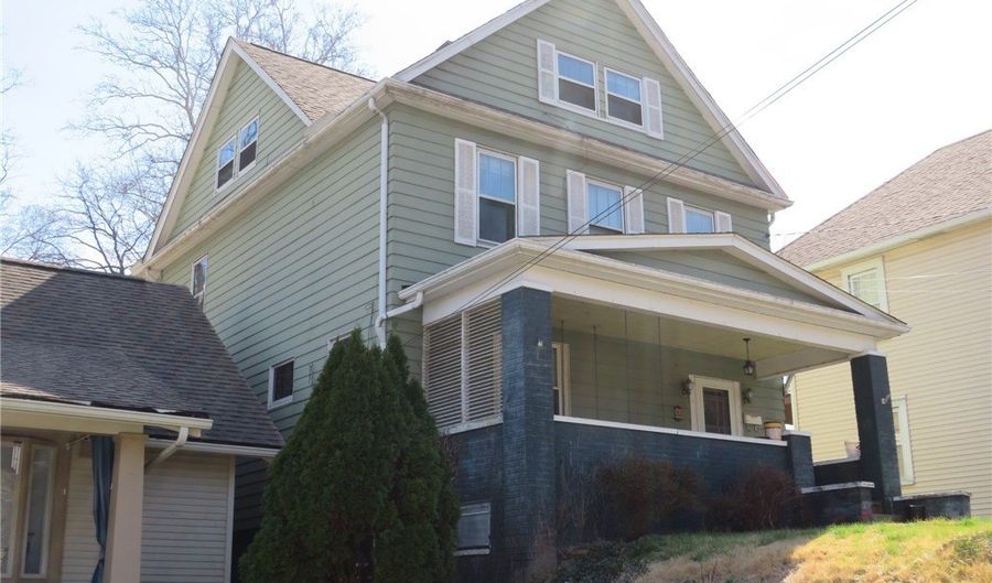 20 Beech St, Ambridge, PA 15003 - 6 Beds, 0 Bath