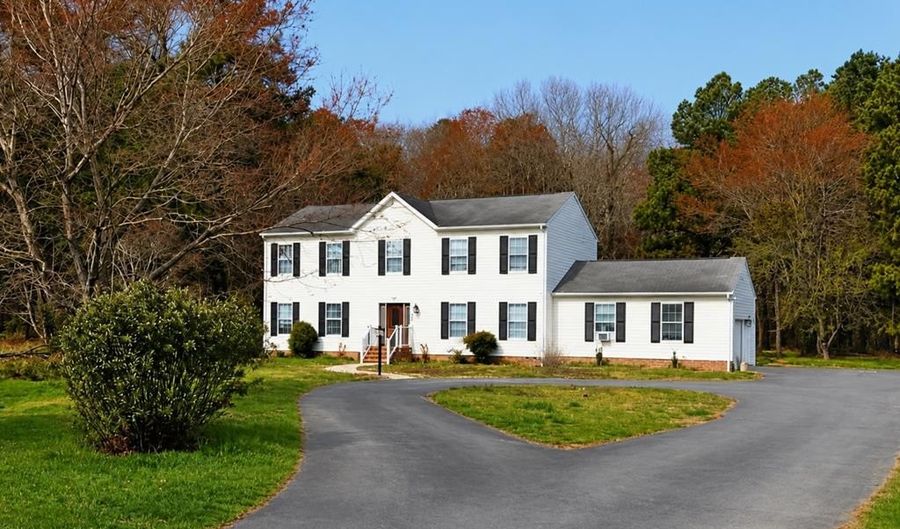 10156 PINEVIEW Rd, Atlantic, VA 23303 - 4 Beds, 3 Bath