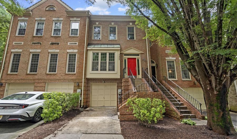 7822 ORACLE Pl, Potomac, MD 20854 - 3 Beds, 4 Bath