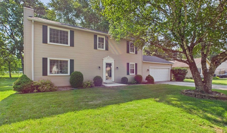 2126 Tartan Rd, Anderson, IN 46012 - 4 Beds, 3 Bath