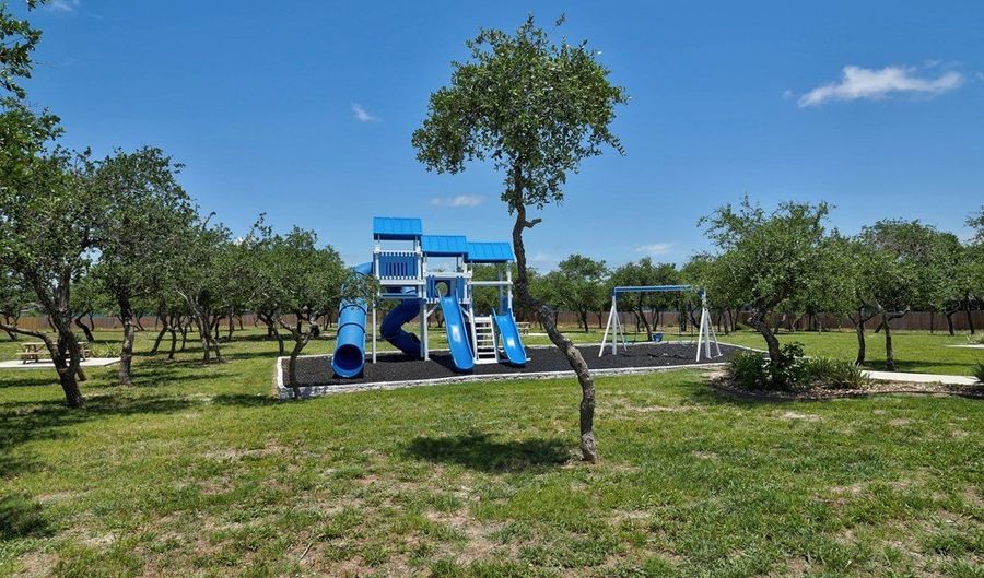 1938 Estes Flts, Aransas Pass, TX 78336 - 4 Beds, 3 Bath